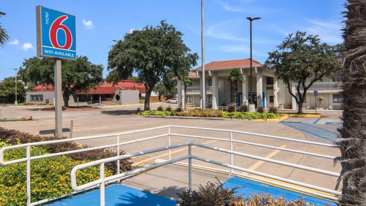 Motel 6-Addison, Tx - Dallas Exterior photo