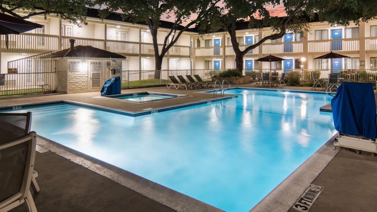 Motel 6-Addison, Tx - Dallas Exterior photo