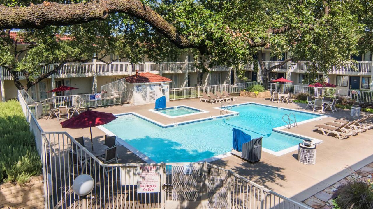 Motel 6-Addison, Tx - Dallas Exterior photo